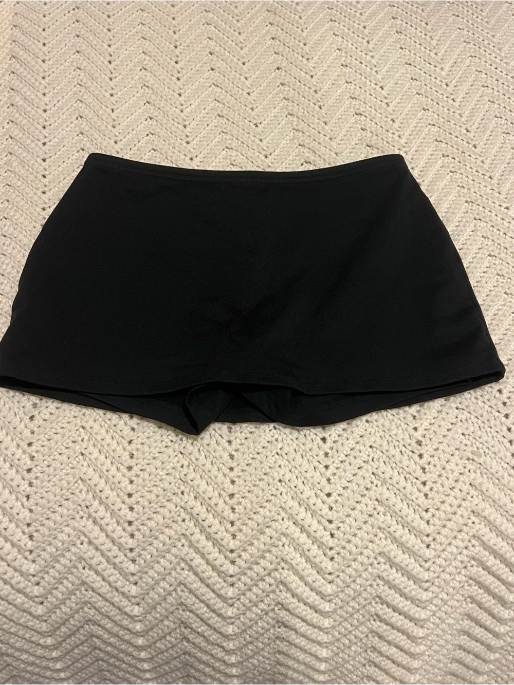 Set active mini skirt